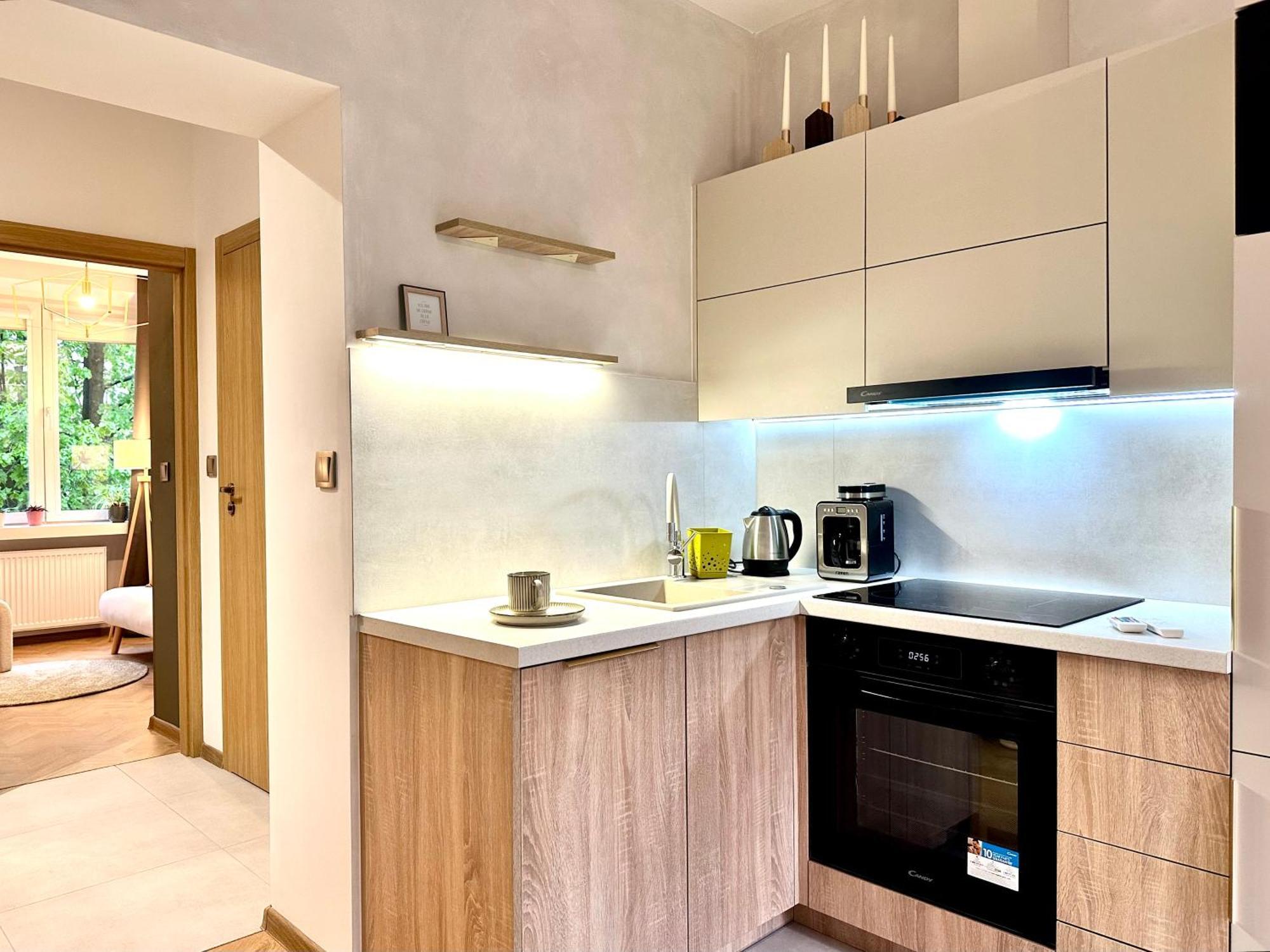 Park House Deluxe- Free Parking Apartment *